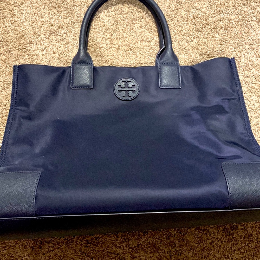 Tory Burch Navy bag-EUC